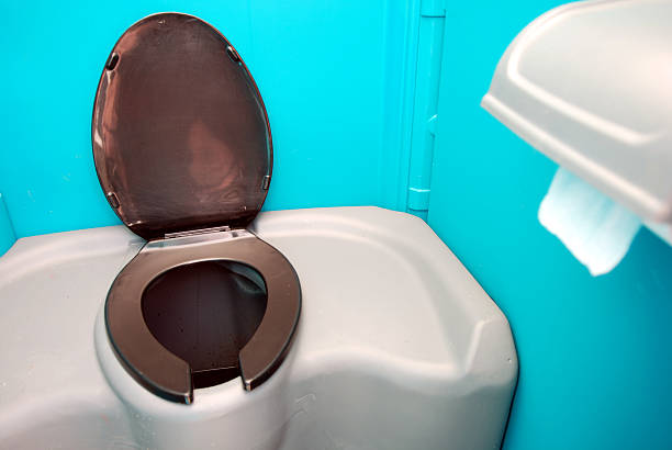 Best Portable toilet rental cost  in Weatherby Lake, MO